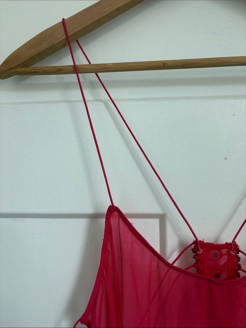 Sheer backless top - Picture 2 of 6